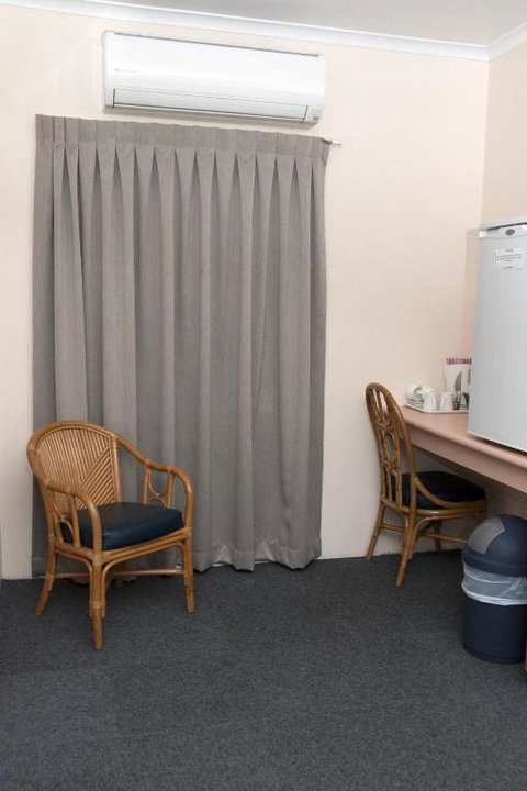Jackaroo Motel - Tourism Cairns 5