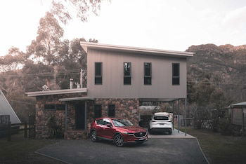 Dacelo - Tourism Cairns 1