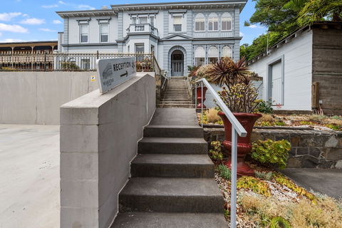 Waratah On York - Tourism Cairns 3