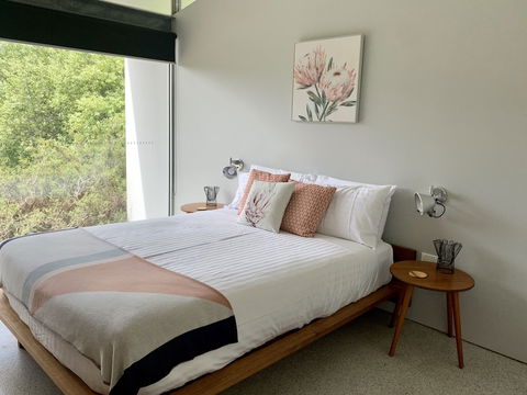 Eaglehawk Pavilions - Tourism Cairns 1