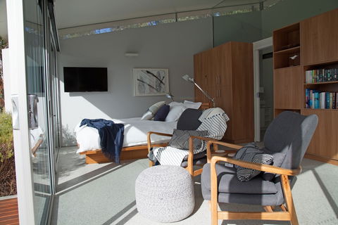 Eaglehawk Pavilions - Tourism Cairns 3