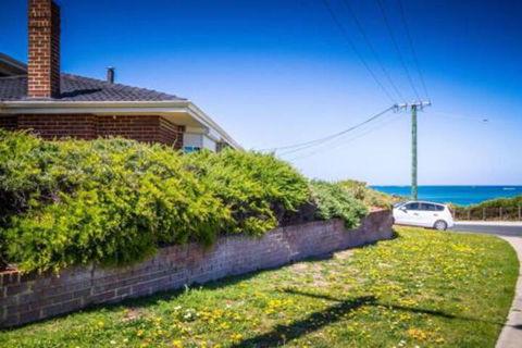 Yanchep Beach Retreat - Tourism Cairns 4