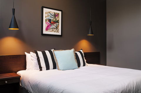 Criterion Hotel Sale - Tourism Cairns 3