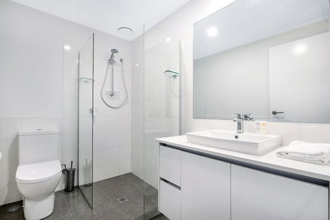 Waterford Private Apartments - Tourism Cairns 7