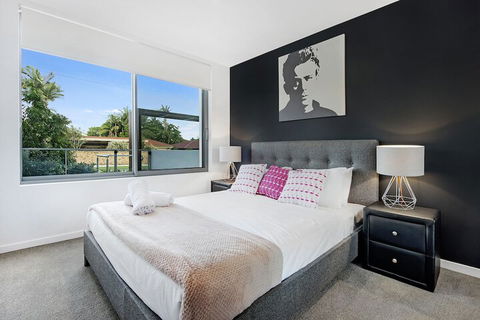 Waterford Private Apartments - Tourism Cairns 4