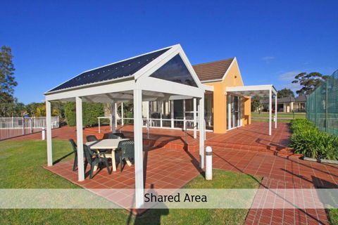 Waterfront Getaway In Sussex - Tourism Cairns 2