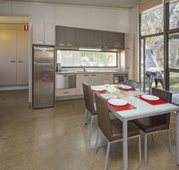 Ecocrackenback 15 'Sustainable chalet close to the slopes.' - Tourism Cairns