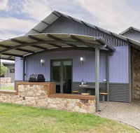 Kickenback Studio - Contemporary accommodation in the heart of Crackenback - Tourism Cairns