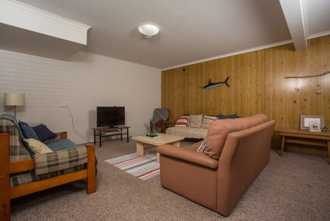 Fishermans Lodge - Tourism Cairns 3