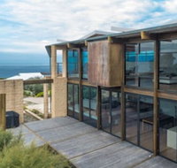 Dolphin Cove - Tourism Cairns