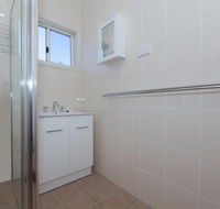 Pacific Units Unit 2 94 Magnus Street - Tourism Cairns