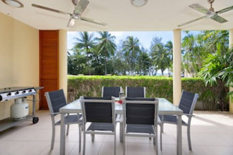 Peponi 2 - Beachfront Apartment - Tourism Cairns 0
