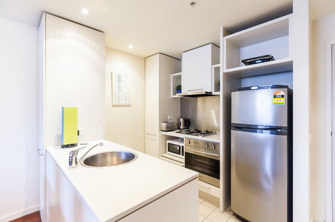 WESLEY, 2BDR Carlton Apartment - Tourism Cairns 4