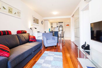 WESLEY, 2BDR Carlton Apartment - Tourism Cairns 1