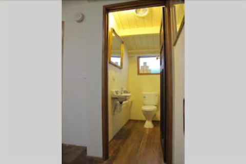 MONIKA, 1BDR Collingwood Apartment - Tourism Cairns 7