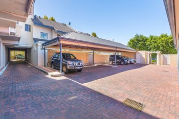 Luxurious Perth Townhouse - Tourism Cairns 1