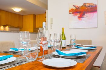 Luxurious Perth Townhouse - Tourism Cairns 6