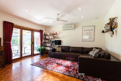 KELLY, 3BDR Northcote House - Tourism Cairns 0