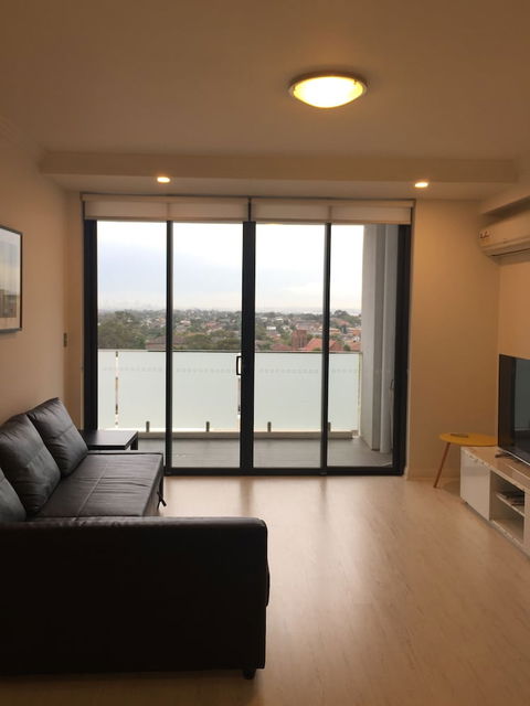 New Apartment With City View - Tourism Cairns 1