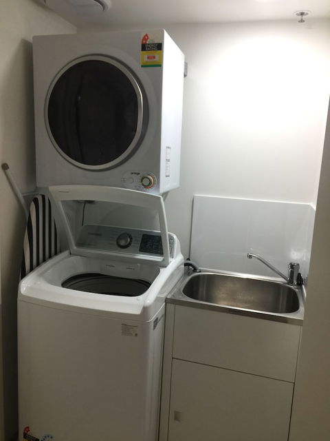 New Apartment With City View - Tourism Cairns 5