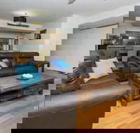 Maggies Beachfront Apt. 4 - Tourism Cairns