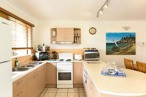 Marcol Place Holiday Apartments - Tourism Cairns 2