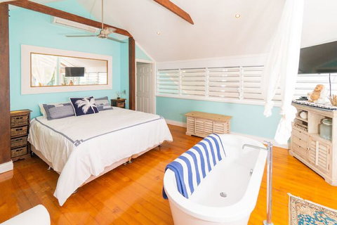 Beach House Cairns - Tourism Cairns 4
