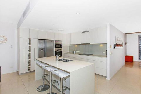 KINGSCLIFF OCEAN FRONT TERRACE 4 - Tourism Cairns 4