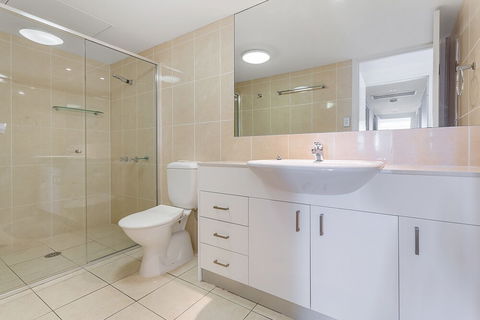 Wanda Beach Unit 2 / 197 Soldiers Point Road - Tourism Cairns 6