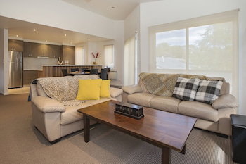 Northview 2 - 9 Clyde Street, Jindabyne - Tourism Cairns 3