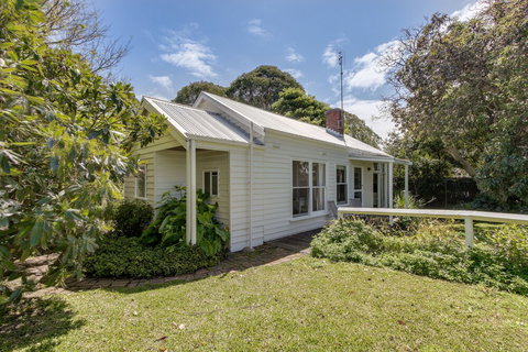 Heronswood Cottage - Tourism Cairns 1