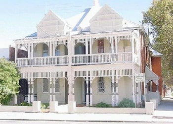 Northlodge Central City Apartments - Tourism Cairns 0