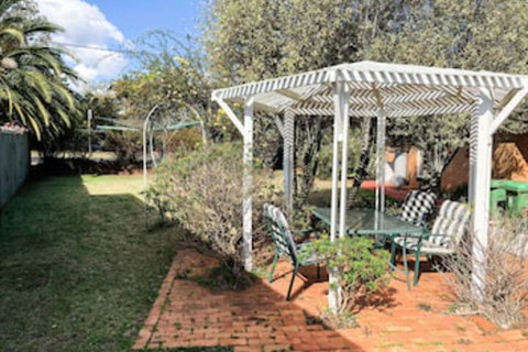 Picnic Point Villas - Tourism Cairns 0