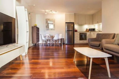 Spacious One Bedder In Potts Point - Tourism Cairns 0