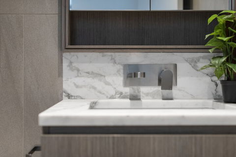 Ultra Modern Brand New CBD View - Tourism Cairns 6