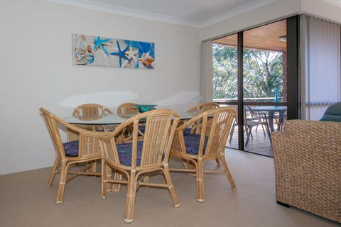 Kamilaroi Unit 6, 58-60 Magnus Street - Tourism Cairns 4
