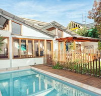 Sunny Family Beach House - Tourism Cairns