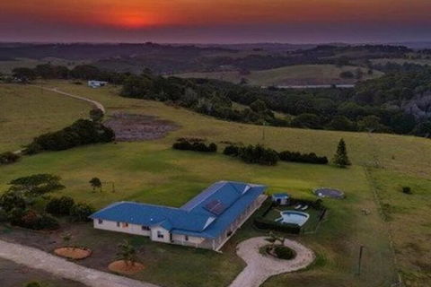 Your Luxury Escape Byron Sunset Breeze - Tourism Cairns 2