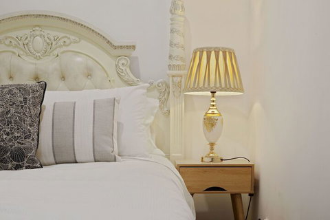 HomeHotel Cozy Duplex In Serene Suburb - Tourism Cairns 3