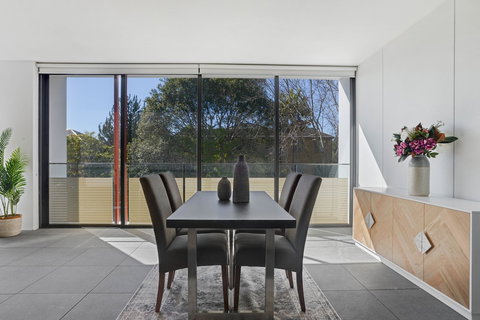 HomeHotel Brand New Ultra Luxe Apartment - Tourism Cairns 0