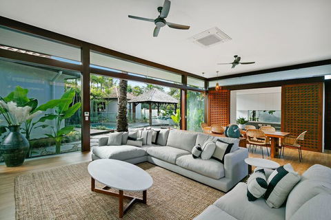 ESPRIT 2 PALM COVE BRAND NEW - Tourism Cairns 4