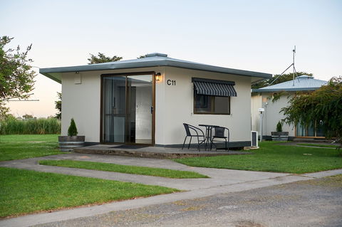 Pine Country Caravan Park - Tourism Cairns 6