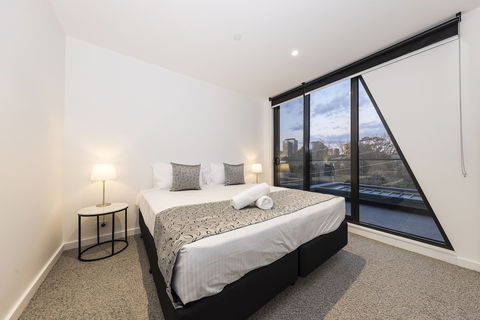 Q Squared Serviced Apartments - Tourism Cairns 1