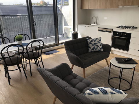 Q Squared Serviced Apartments - Tourism Cairns 5