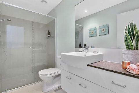 COASTAL CHIC At CASUARINA - Tourism Cairns 7