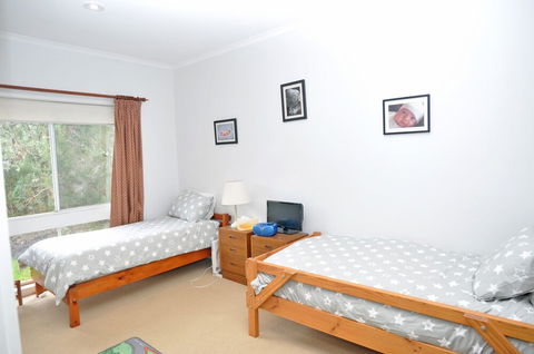 Welcome Break PET Friendly - Tourism Cairns 6