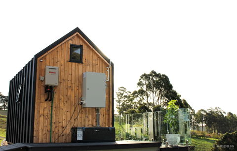 Compass Hut - Tourism Cairns 0
