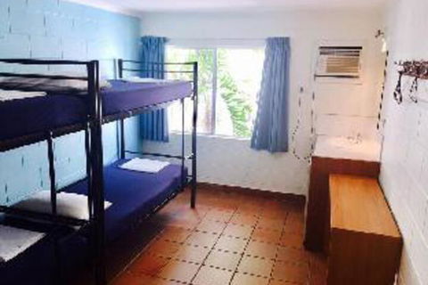 Njoy Backpackers Hostel - Tourism Cairns 3
