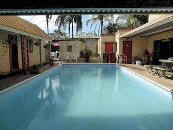 The Edge Guest Rooms - Tourism Cairns 0