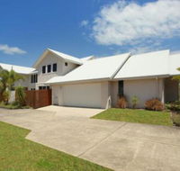 60 Beachway Parade Marcoola 500 BOND Linen supplied - Tourism Cairns
